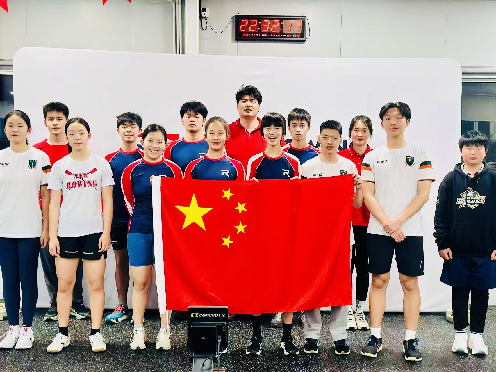 WRICH 2026 — Shanghai Youth Rowing Team with Chinese flag